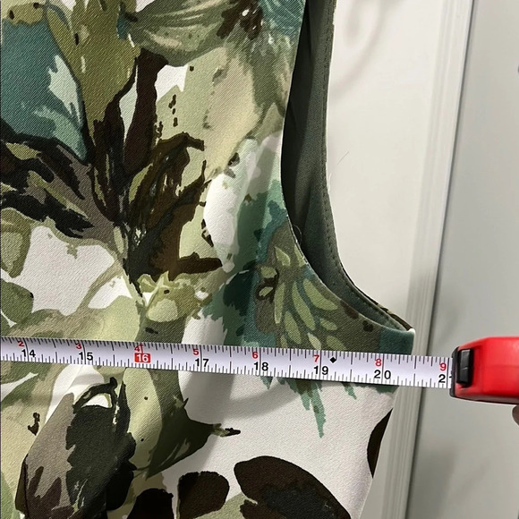 Connected Apparel Green Floral Dress - Picture 4 of 11
